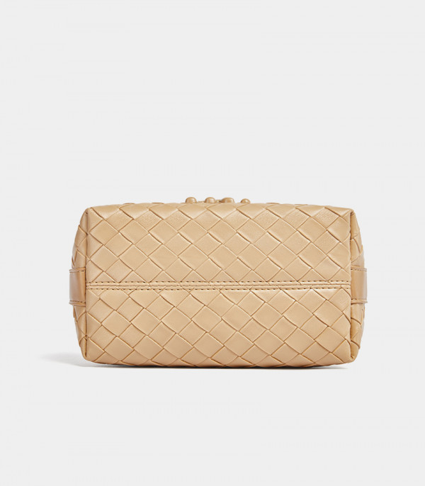 CELESTIA woven hobo bag - MOSSDOOM Apricot color, bottom view.