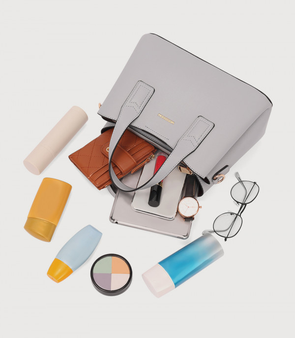 Typical content that can be stored in the light gray MOSSDOOM Cerise tote bag.
