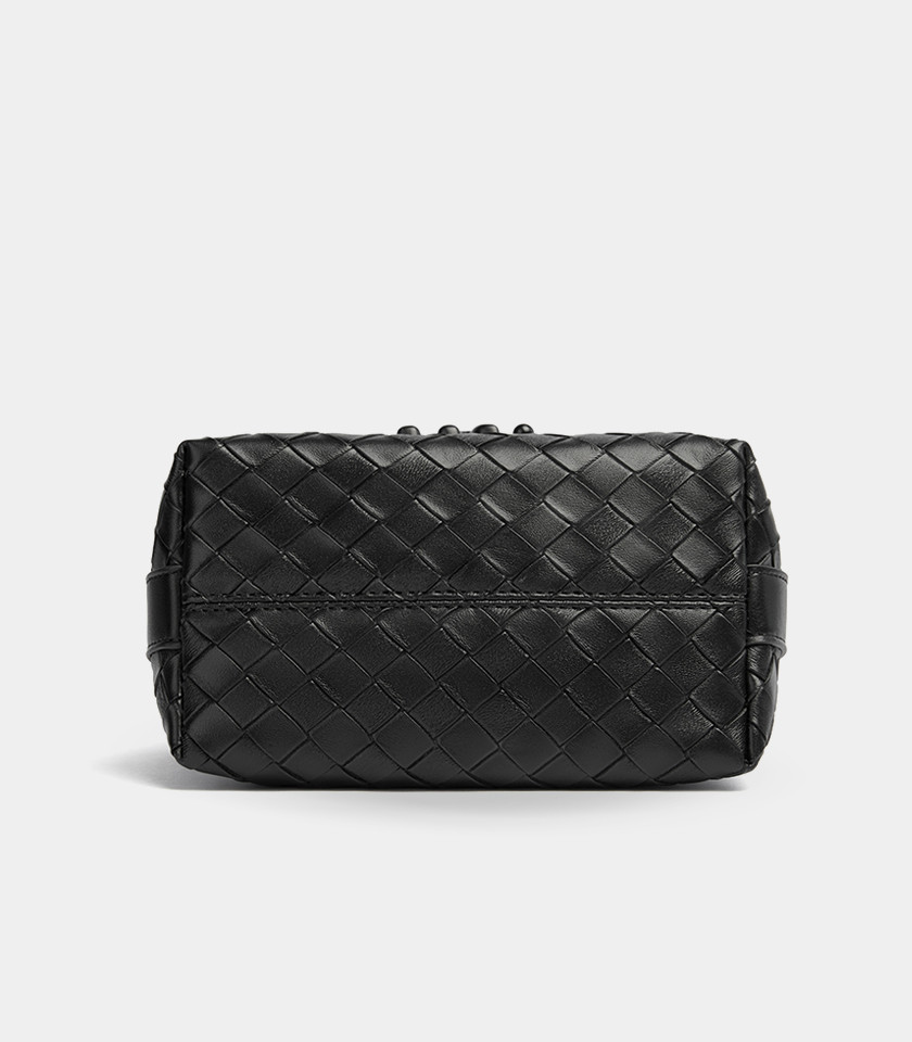 CELESTIA woven hobo bag - MOSSDOOM black color, side view showing the width.