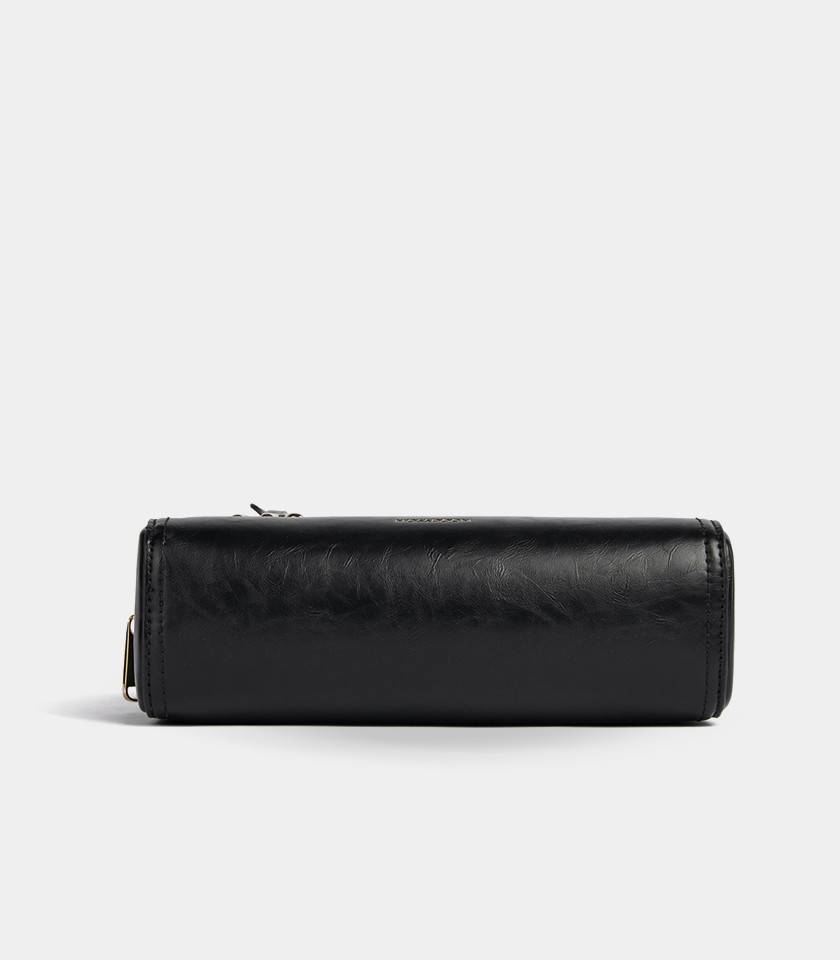 Borsa a spalla MOSSDOOM REYNA colore Nero, vista frontale con ciondolo a forma di M.