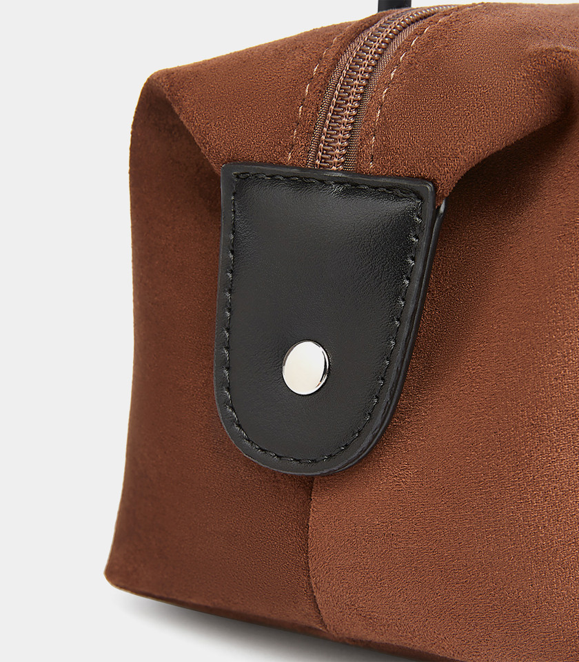 MOSSDOOM PAULA shoulder baguette bag, Coffee color, front view.