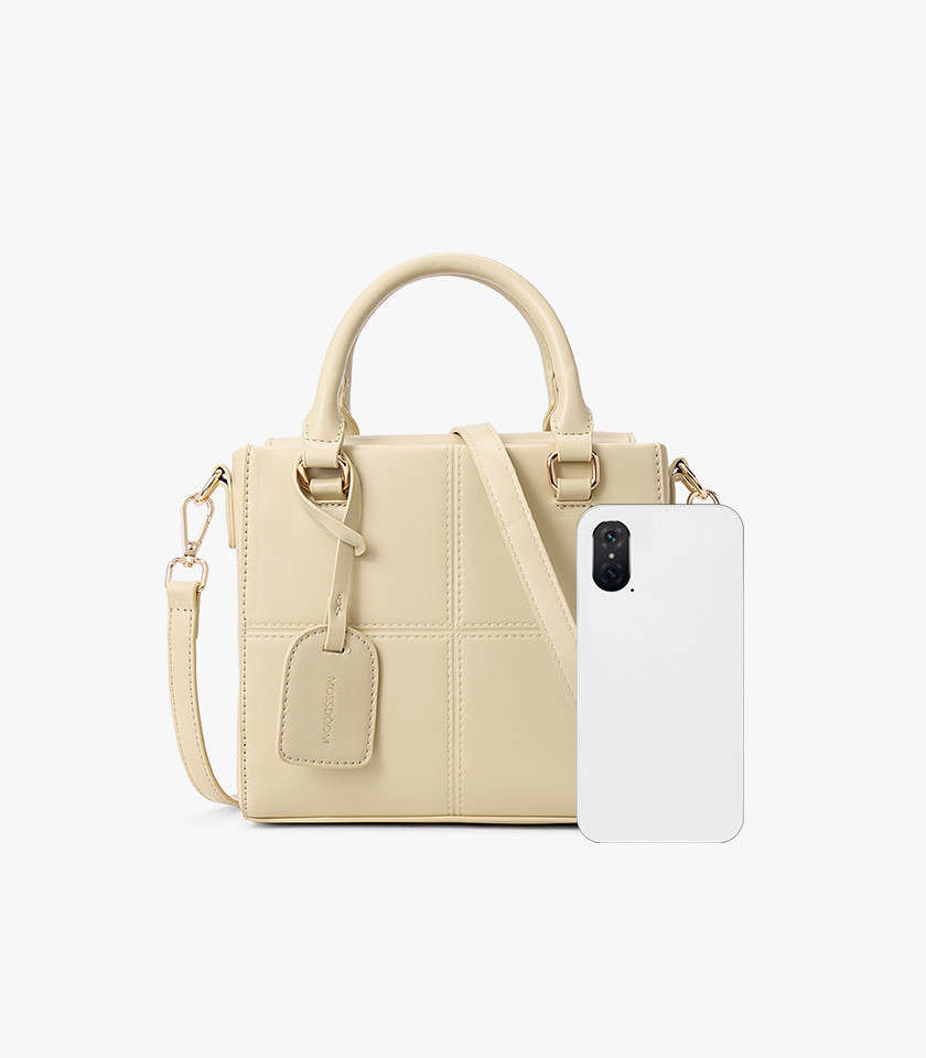 MOSSDOOM CUBIQUE structured handbag, Apricot color, front view.