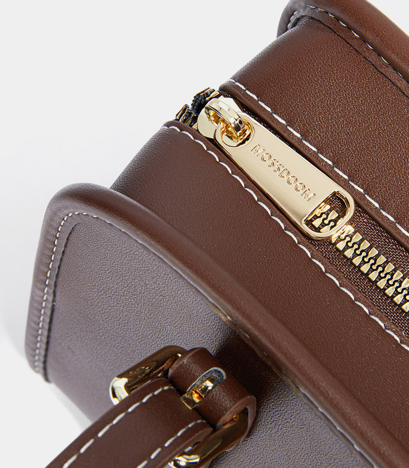 MOSSDOOM RENÉE COLORFUL shoulder bag, Coffee Color, three-quarter view.
