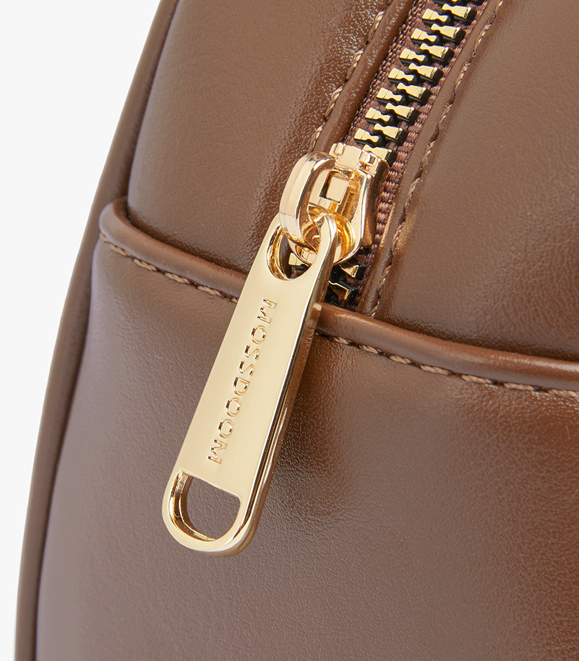 MOSSDOOM FIONA shoulder bag, Coffee color, front view with pockets.