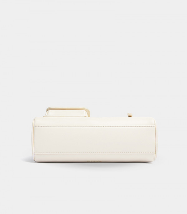 Bottom view of the MOSSDOOM FIONA shoulder bag, Ivory color.