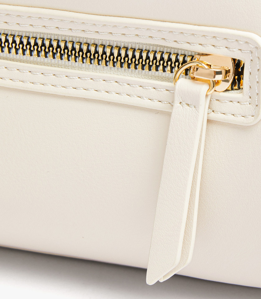 MOSSDOOM FIONA shoulder bag, Ivory color, front view with pockets.
