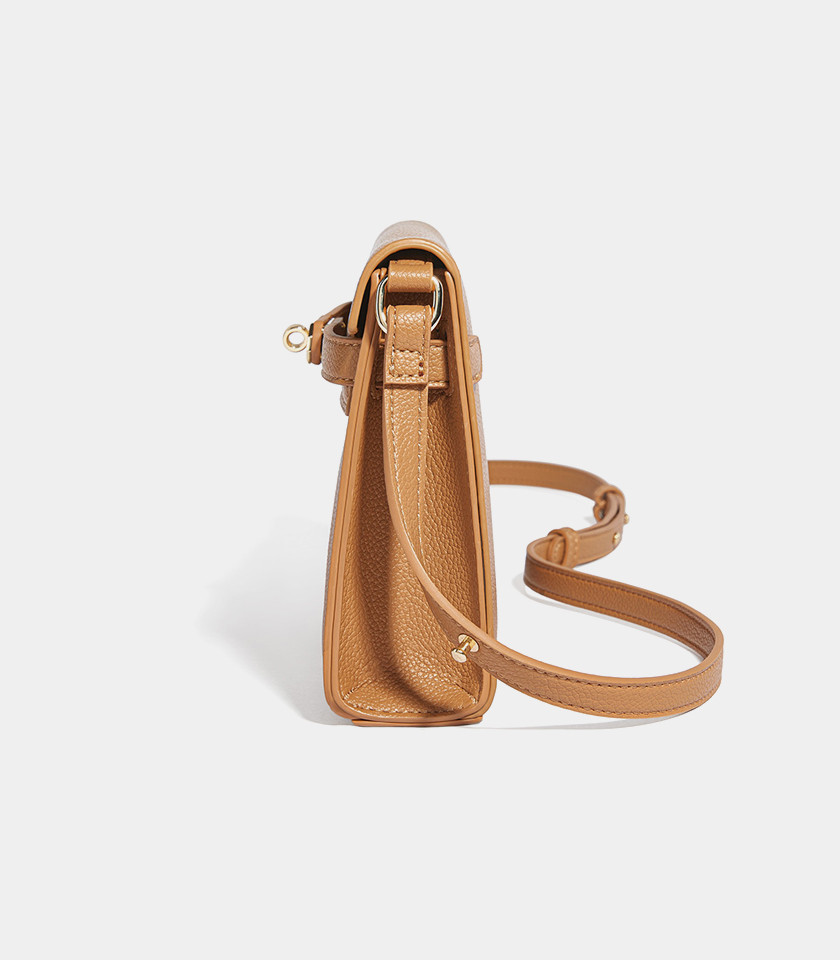 Borsa a spalla MOSSDOOM JUNIA colore Cammello, vista frontale.
