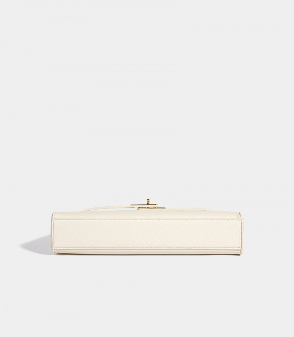 Bottom view of the MOSSDOOM JUNIA shoulder bag, Ivory Color.