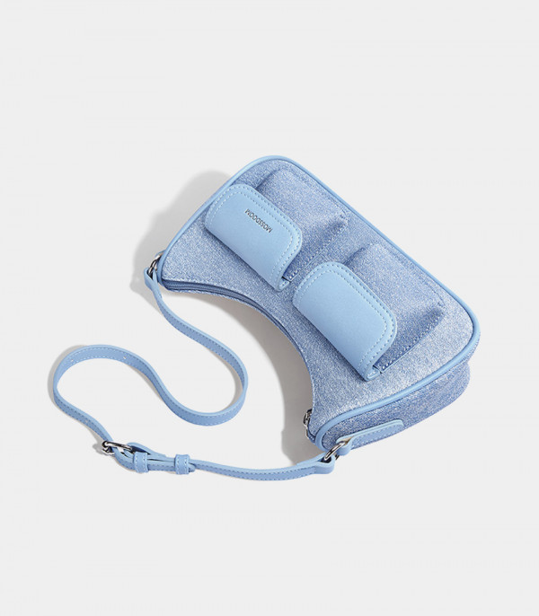 MOSSDOOM LIORA shoulder bag, Blue Jean Color, with its shoulder strap.