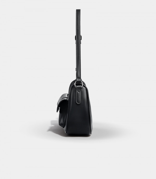 Side view of the MOSSDOOM LIORA shoulder bag, Black Color.