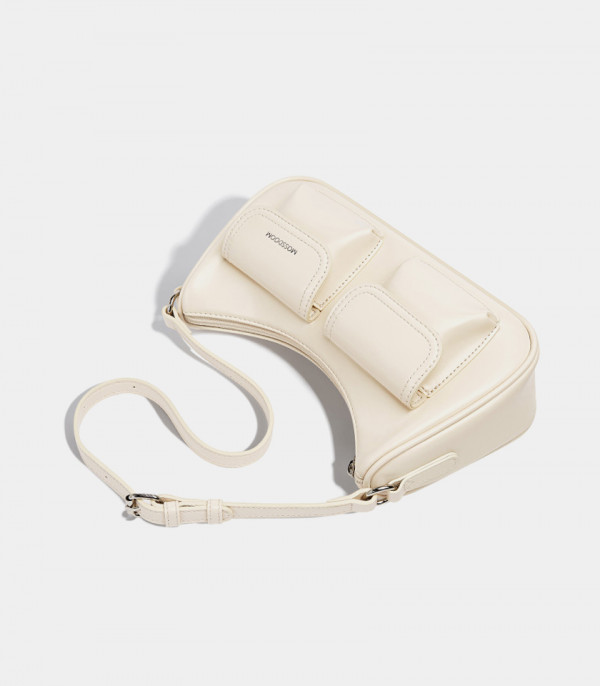 MOSSDOOM LIORA shoulder bag, Ivory Color, with its shoulder strap.