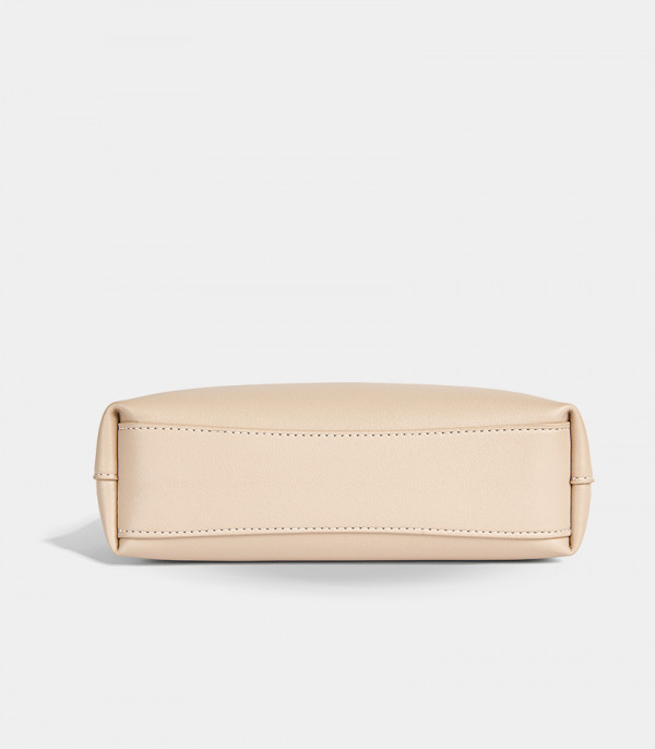 Bottom view of the MOSSDOOM ELOWEN shoulder bag, Cream Color.