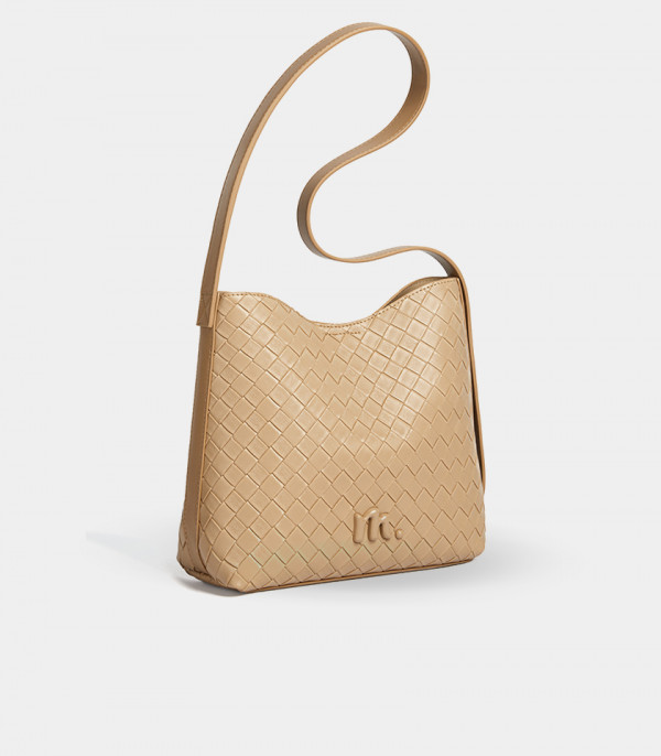 CLARANCE woven shoulder bag - MOSSDOOM Cream Color, three-quarter view.