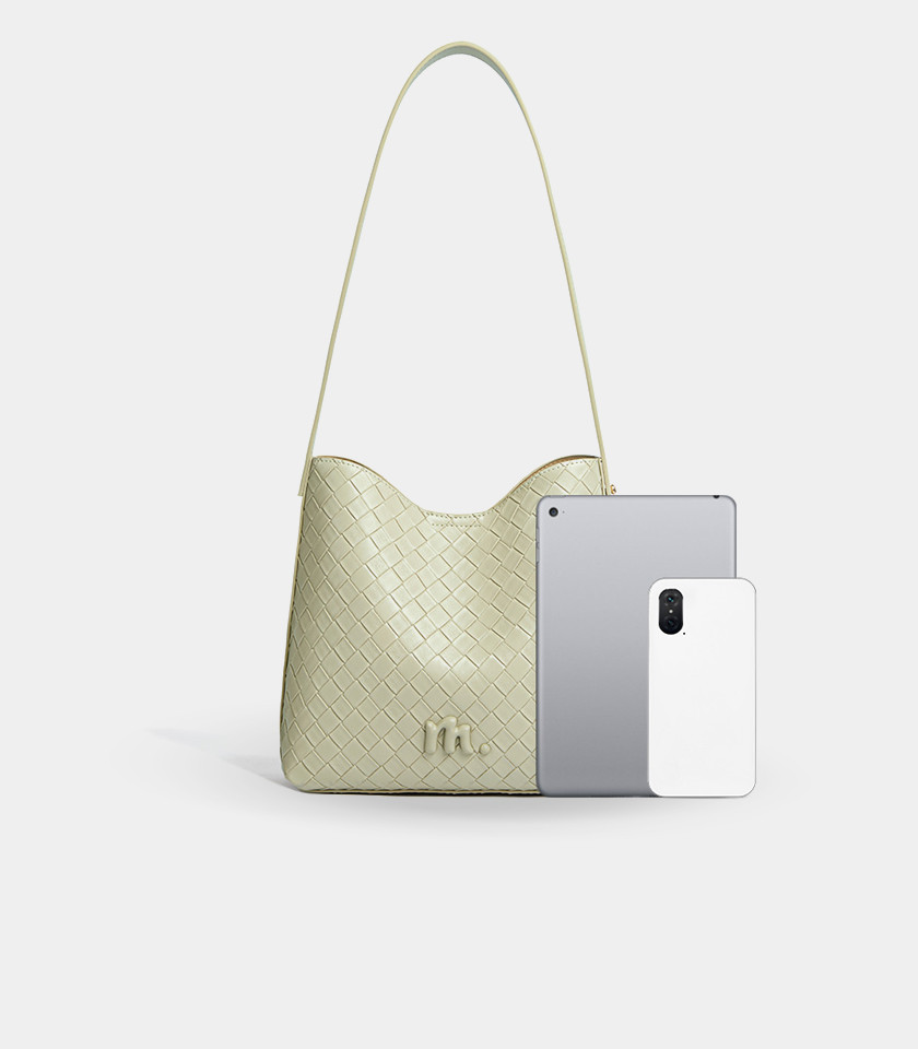 CLARANCE woven shoulder bag - MOSSDOOM Pistachio Color, front view.