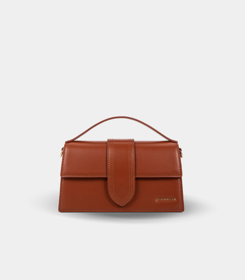 INVOLUCRO flap handbag – CHRISBELLA Fawn color, front view.