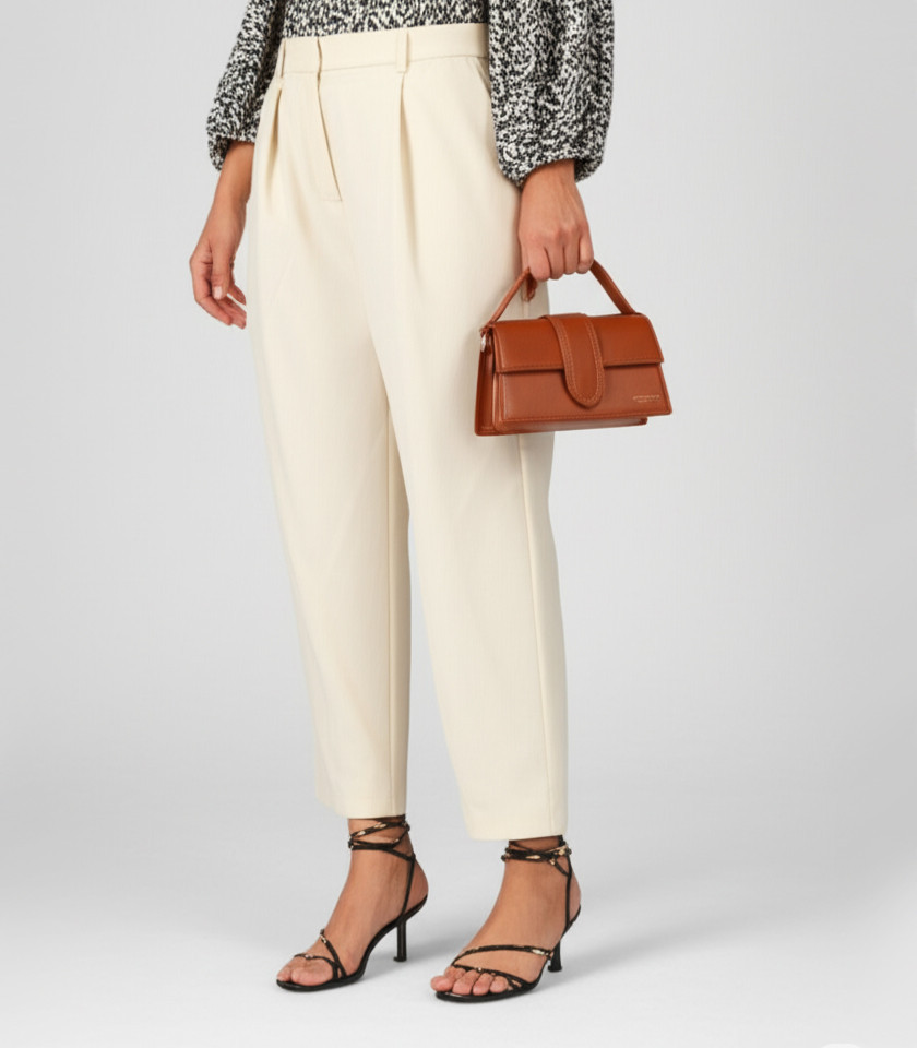 INVOLUCRO flap handbag – CHRISBELLA Fawn color, front view.
