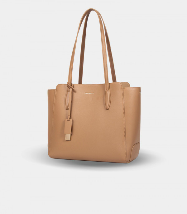 CLASSICA structured handbag – CHRISBELLA Cream color, three-quarter view.