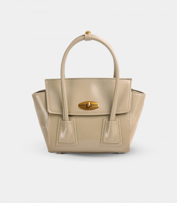 HÉRITAGE FÉFÉ handbag with strap – Ivory color, front view.