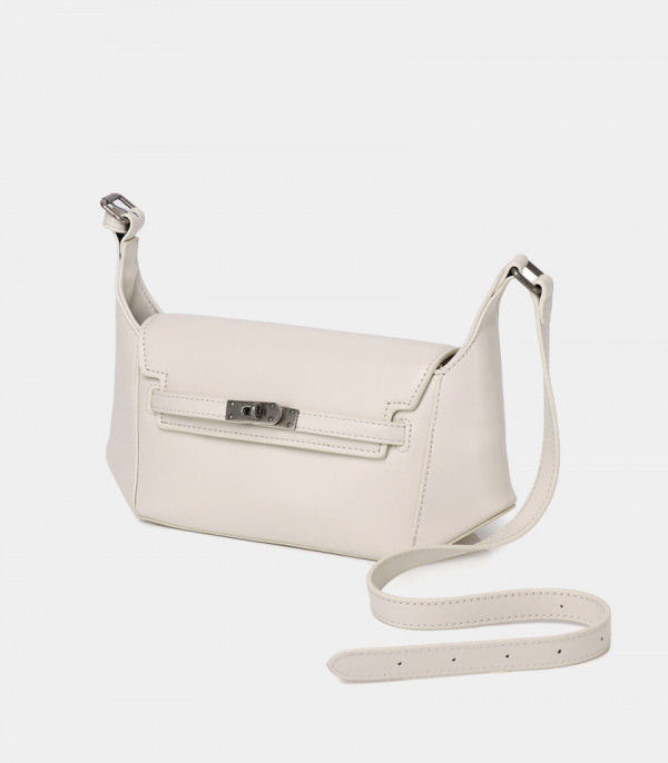 PRÉSENCE FÉFÉ structured shoulder bag, Ivory color, three-quarter view.