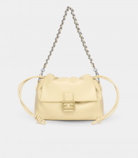 SOUPLESSE FÉFÉ chain shoulder bag - Apricot color, front view.
