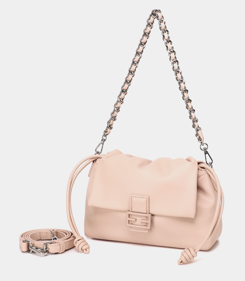 SOUPLESSE FÉFÉ chain shoulder bag - Salmon color, front view.