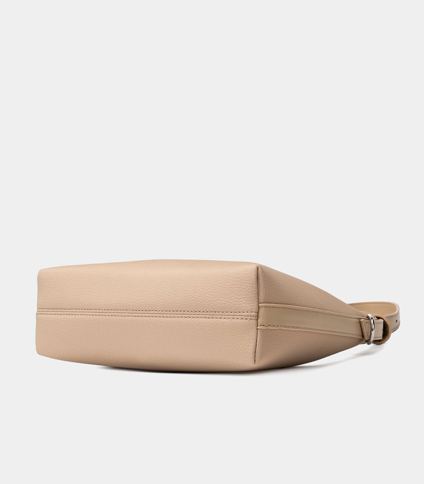 Borsa hobo morbida SIGNATURE - BAGCO colore Crema, vista frontale.