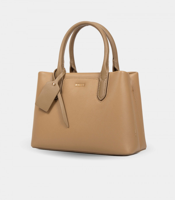 INSTANT handle shoulder bag - BAGCO Camel color, three-quarter view.