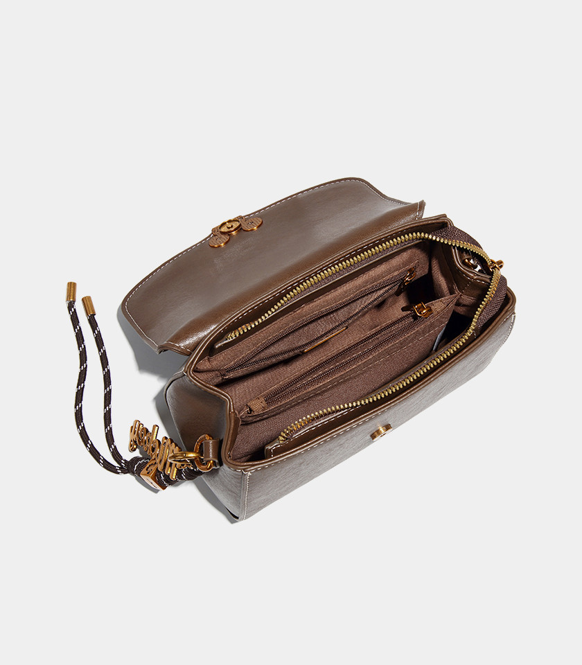 Borsa a tracolla con patta ICONIC MICKEY MOUSE colore Cammello, vista frontale.